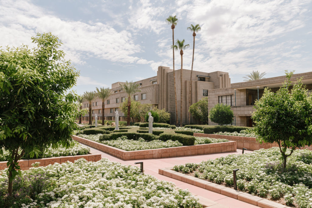 The Arizona Biltmore garden courtyard, voted one of the best Phoenix wedding venues.